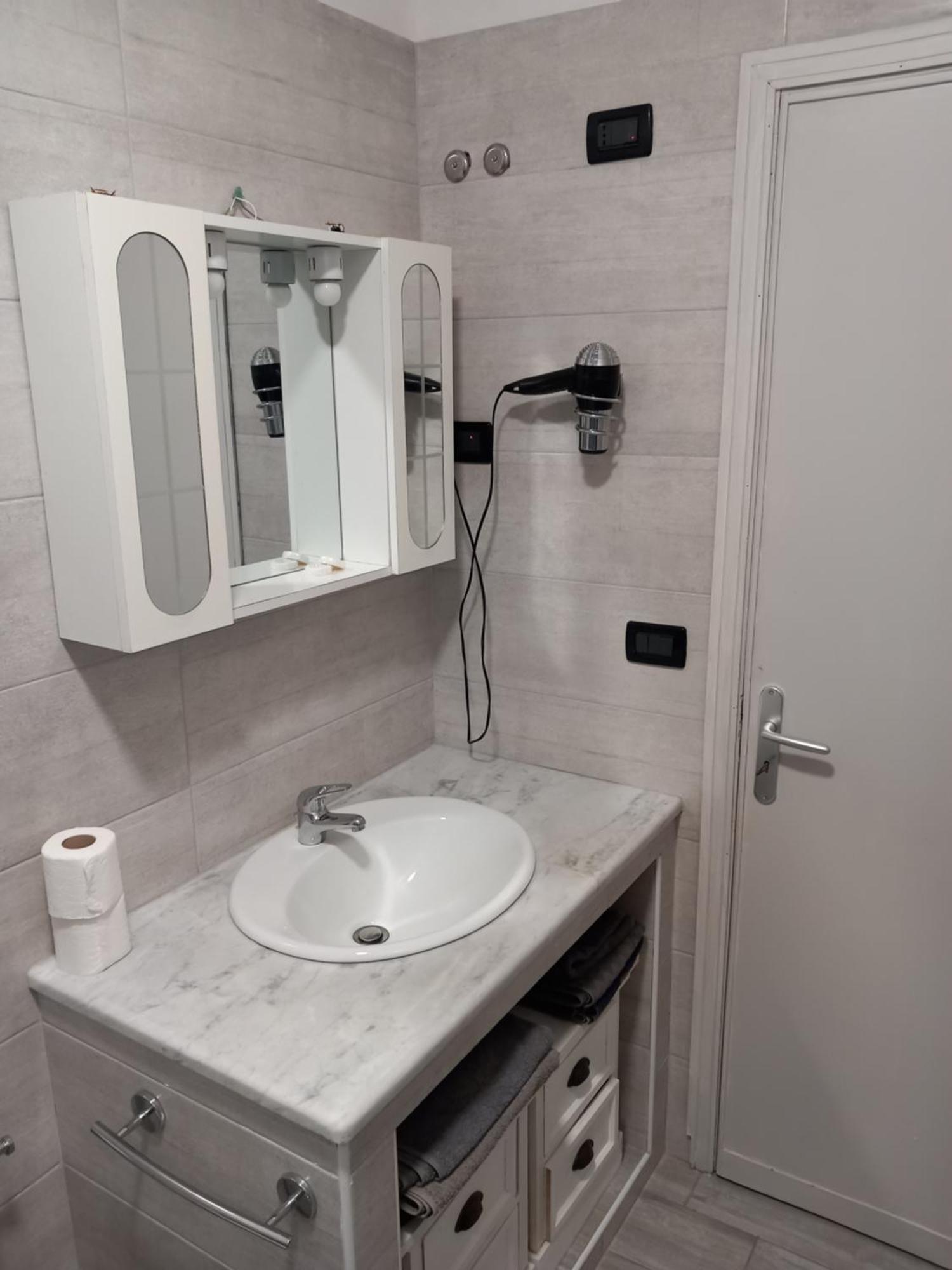 Appartamenti Cavarretta Seminterrati Mondello Zimmer foto